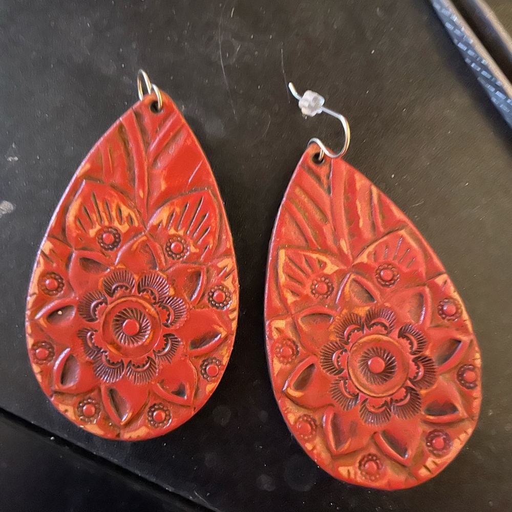 Sweet Creek Leather Artifact Collection